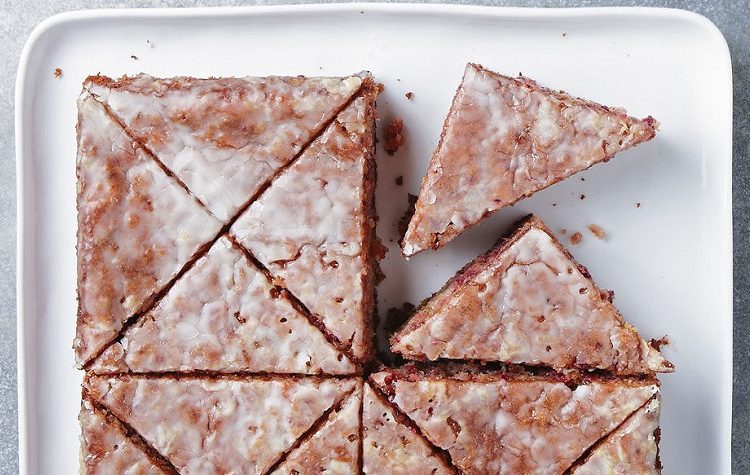 Bolo de Especiarias de Cranberry